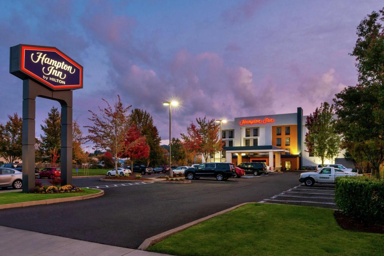 Hampton Inn Eugene Exterior foto