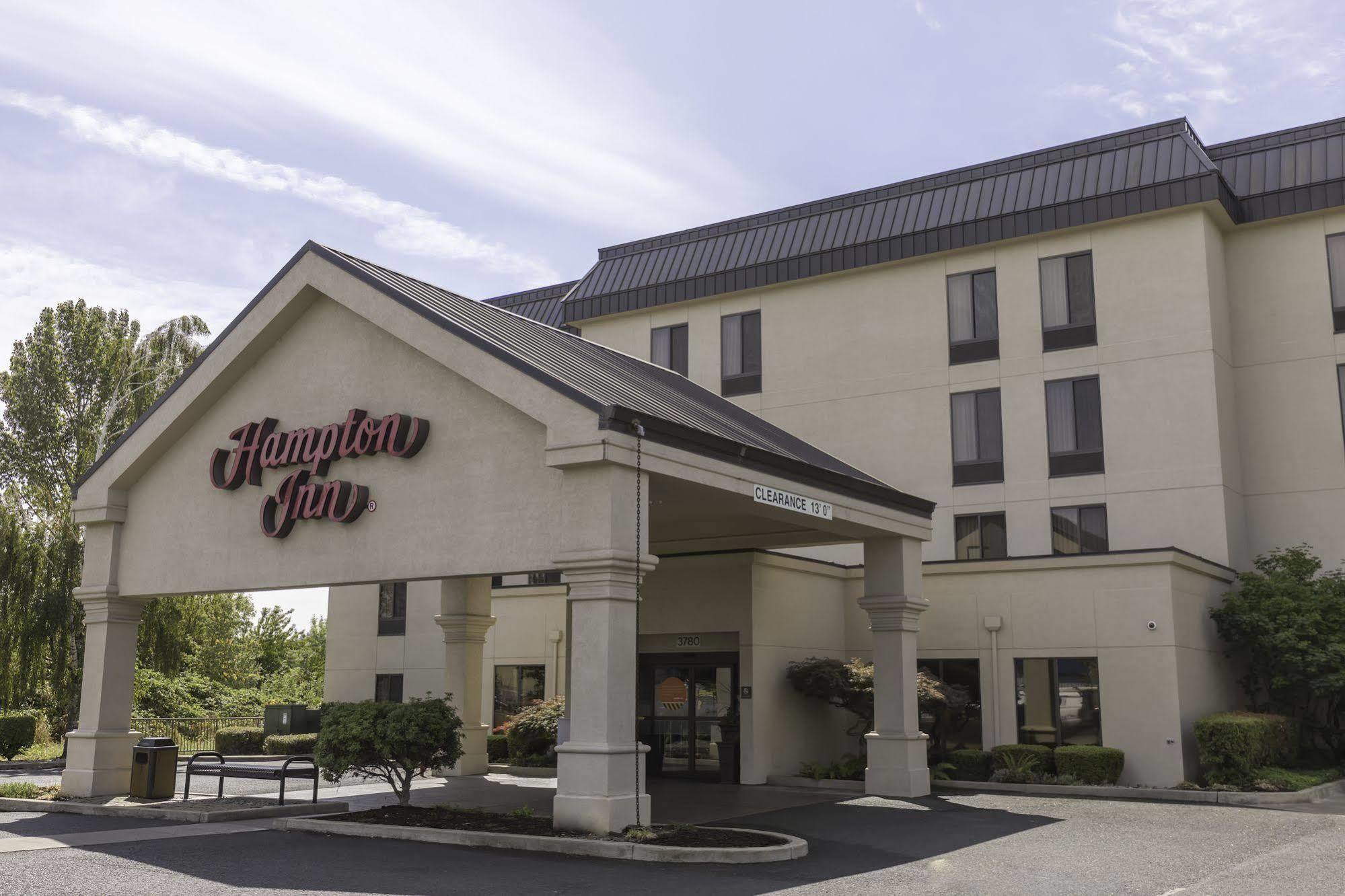 Hampton Inn Eugene Exterior foto
